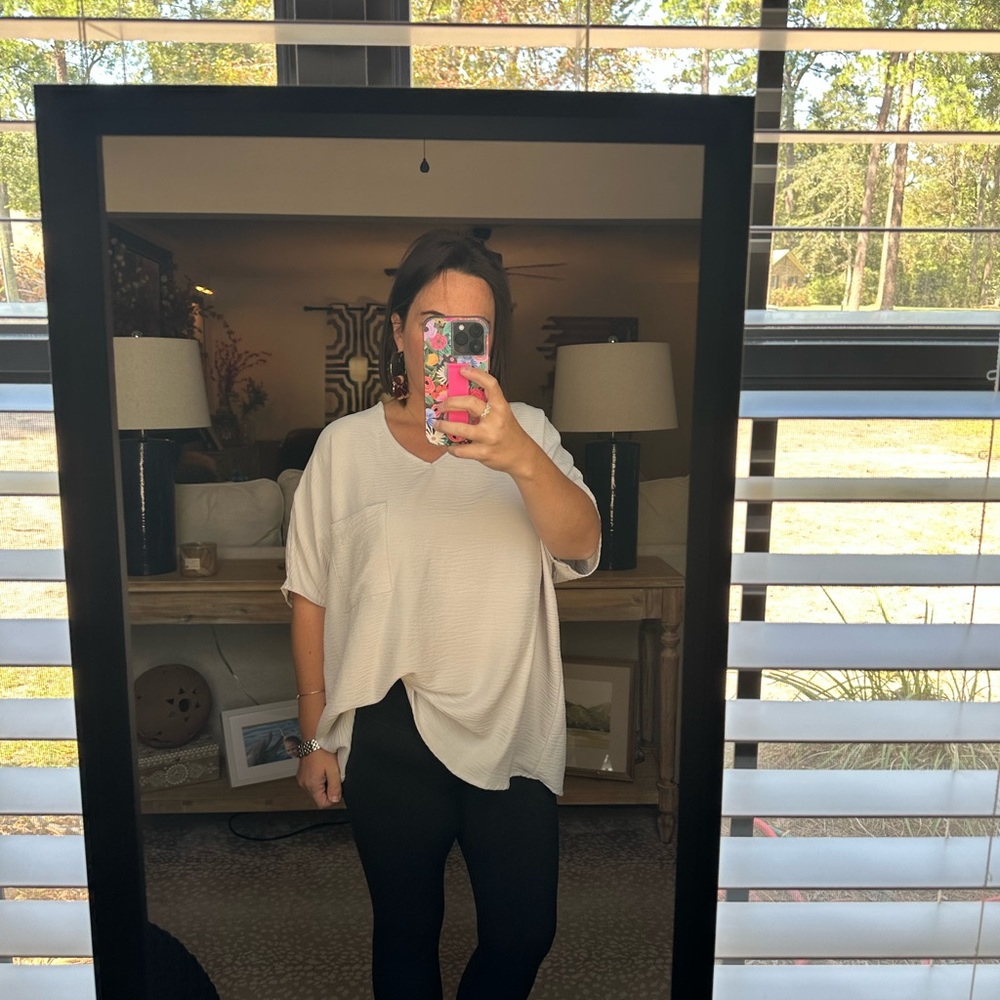 Zenana size M off white/ creamy white oversized top